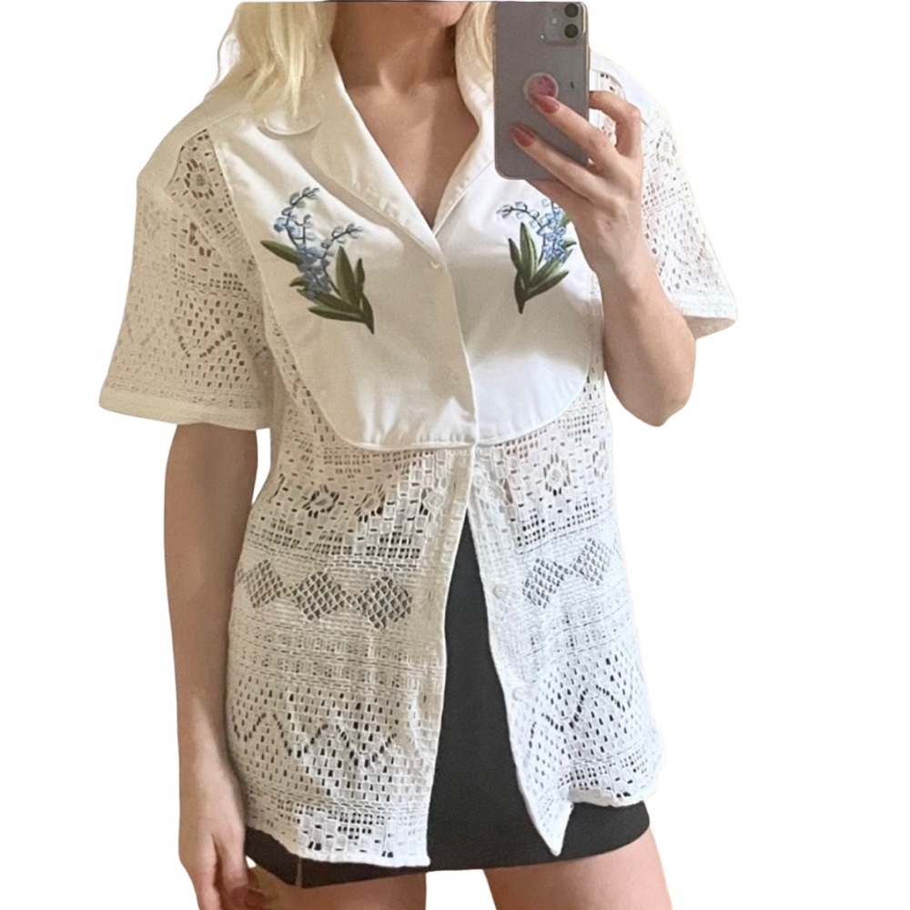 VALLEYOUTH embroidered button up!